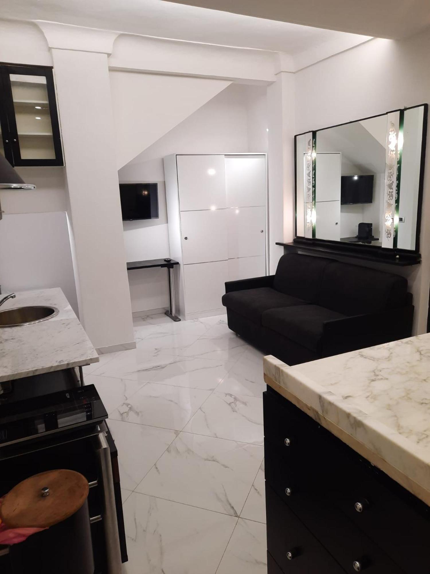 Studio Apartment Santa Caterina Болоня Екстериор снимка